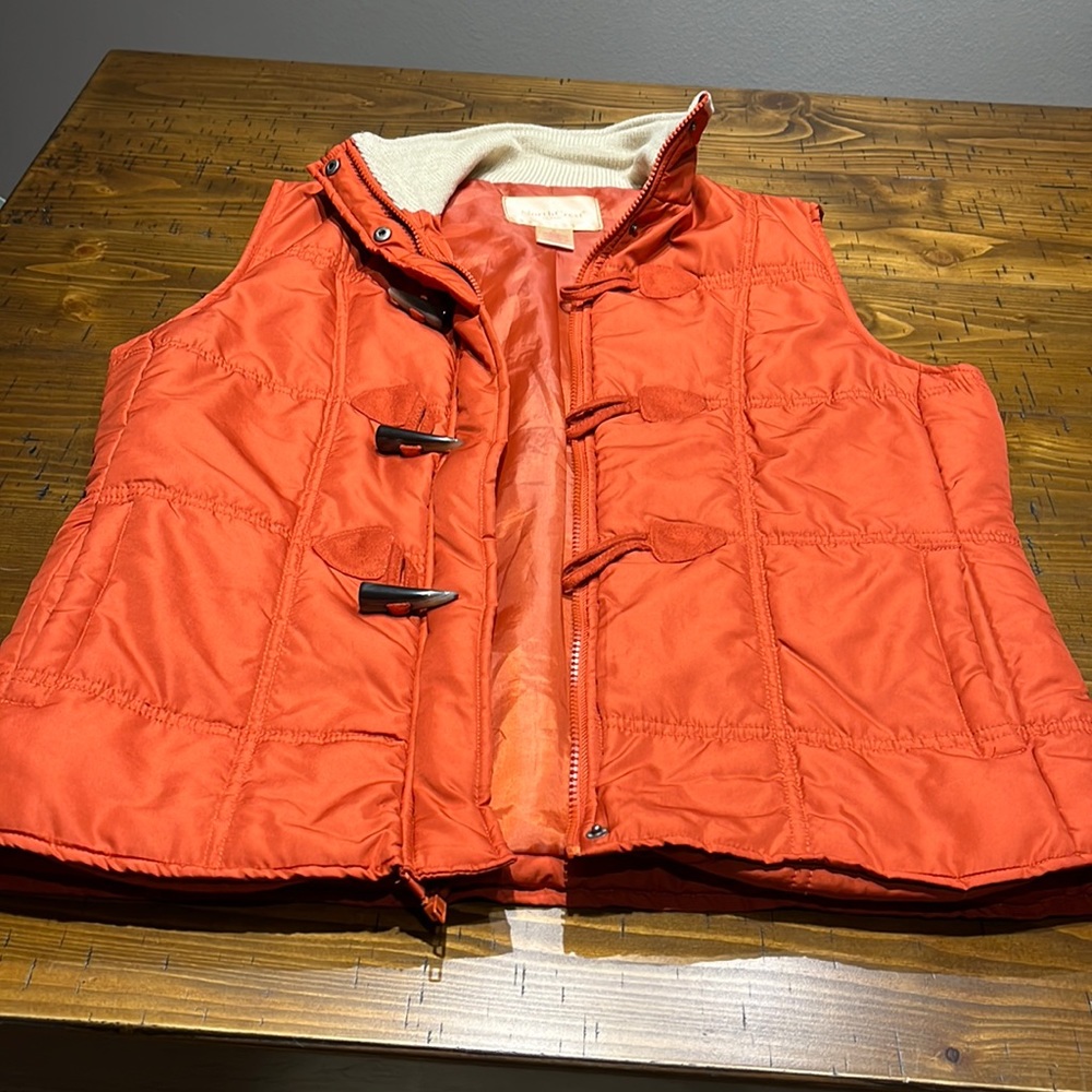 Womens size medium north crest orange vest